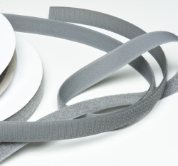 Suchý zip 20 mm šedý