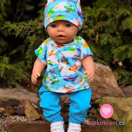Souprava pro panenku 