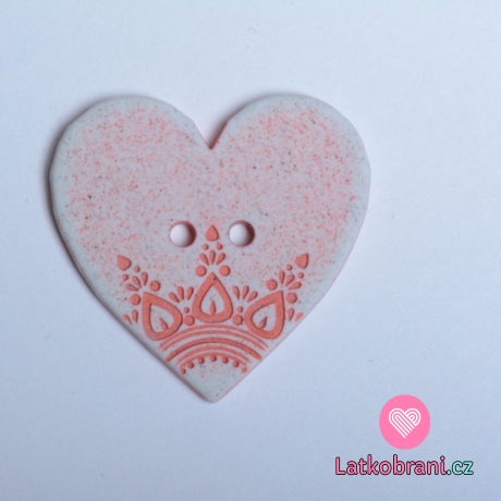 Knoflík srdíčko růžové s ornamenty