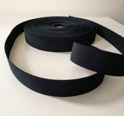 Pruženka černá 25 mm