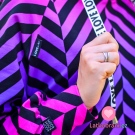 Teplákovina potisk cik-cak fialovo - růžový, lehce počesaná