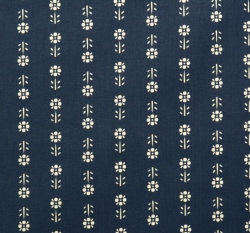 Bavlněné plátno bílé kytičky v řadách na folklorní modré