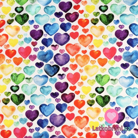 Teplákovina potisk barevná srdíčka na bílé