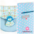 Bavlněné plátno potisk kvítka na nebesky modré