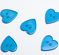 Knoflík srdíčko hladké, průhledné modré