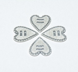 Knoflík srdíčko šedé se zdobeným okrajem 