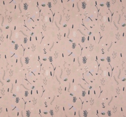 Bavlněný popelín potisk včelička mezi lučním kvítím na zaprášené růžové