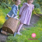 Žakárový úplet bílé obrysy květin na modro-šedé