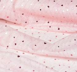 Tyl s lesklými srdíčky světle růžový 