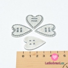 Knoflík srdíčko šedé se zdobeným okrajem 