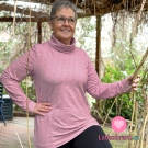 Úplet drobné královsky modré puntíčky na tmavě modré