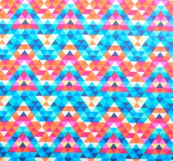 Plavkovina (lycra) barevné trojúhelníky