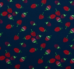 Bavlněný popelín potisk maliny na tmavě modré