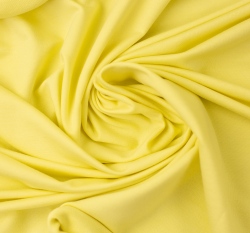 Jednobarevný viskózový úplet pastelově žlutý 