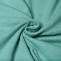 Úplet starozelený 210g