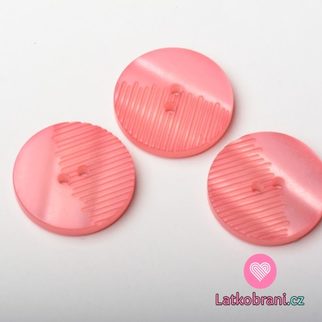 Knoflík kulatý, perleť, růžový, z poloviny vroubkatý - velký