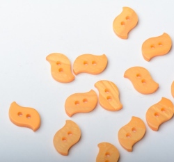 Knoflík vlnka, hladký oranžový - malý