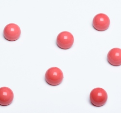 Knoflík oblý, lesklý tmavě růžový