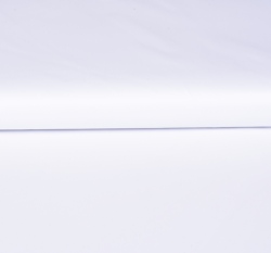 Šusťák jednobarevný bílý