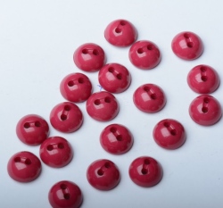 Knoflík oblý, leský, malinový - malý