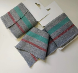 Náplet kusový mint a třpytivý růžový proužek na šedém melé 135 cm