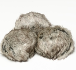 Bambule na čepici šedá uvnitř, hnědé a béžové konce