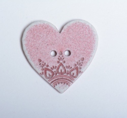 Knoflík srdíčko starorůžové s ornamenty