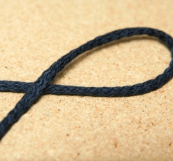 Šňůra kulatá oděvní bavlna 4 mm tmavě modrá
