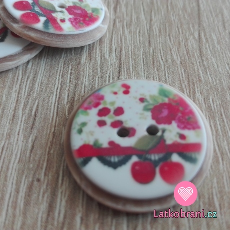 Knoflík imitace dřeva potisk květy a třešně s krajkou