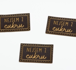 Štítek na oblečení 