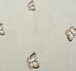 Dvojitá gázovina / mušelín smetanový s výšivkou motýla