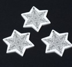 Knoflík hvězdička s mandalou bílý