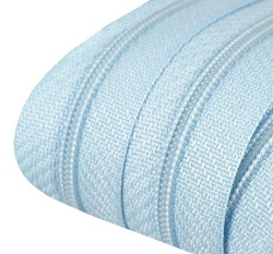 Metrážový zip spirálový 3 mm modrá světlá