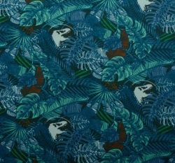 Úplet potisk Tyrannosaurus rex z Jurského světa mezi modrými listy