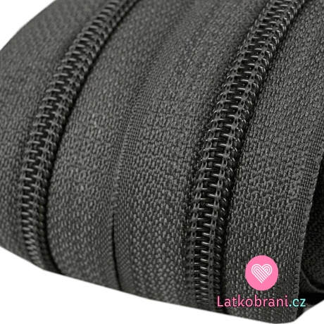 Metrážový zip spirálový 5 mm šedá tmavá