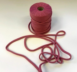Šňůra kulatá oděvní PES 7 mm starorůžová tmavší