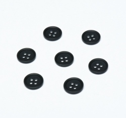 Knoflík kulatý, matný, černý s vystouplým okrajem