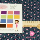 Bavlněný popelín potisk růžové květinky mezi obloučky na modré