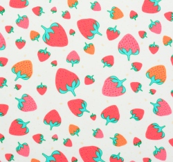 Úplet potisk jahůdky na smetanové