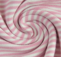 Úplet bílo - růžové proužky