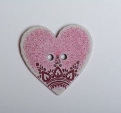 Knoflík srdíčko malinové s ornamenty
