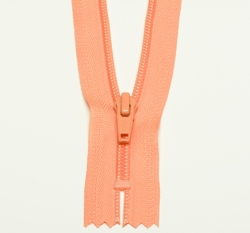 Zip spirálový nedělitelný lososový 15 cm