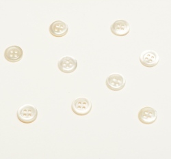 Knoflík kulatý, čtyřdírkový perleťový 10mm