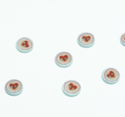 Knoflík modrý se srdíčkem v kolečku