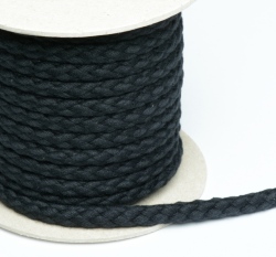 Šňůra oděvní bavlněná černá 8,8 mm