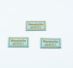 Štítek na oblečení 