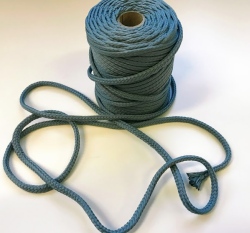 Šňůra kulatá oděvní PES 7 mm tmavší šedá