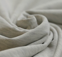 Jednobarevný úplet ecru melé 240 g