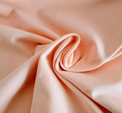 Jednobarevný úplet pastelově růžový 220 g