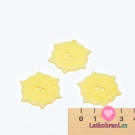 Knoflík tvar vločky žlutý, potisk mandala